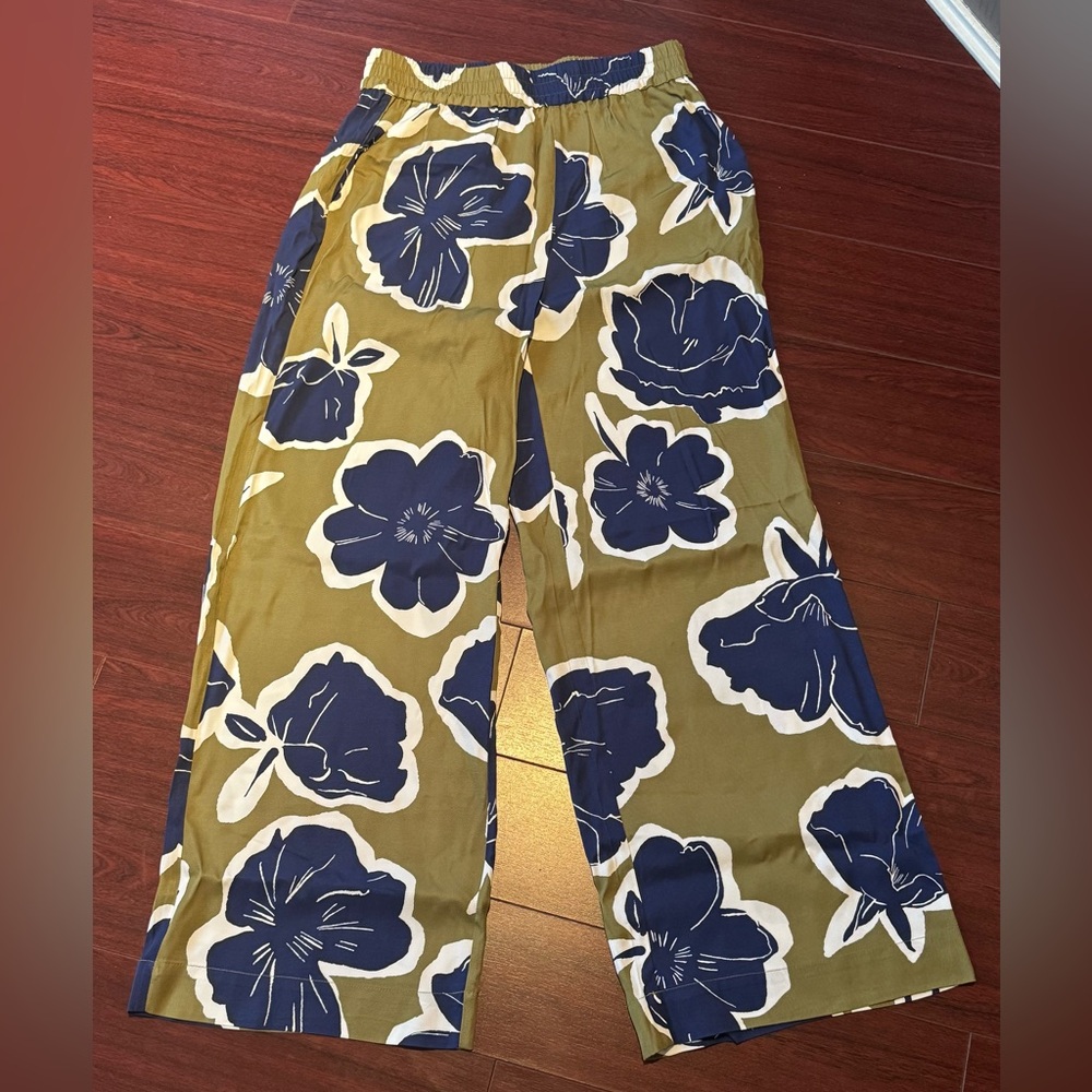 NEW printed wide leg pants